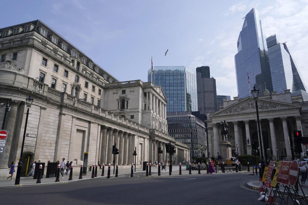 Bank of England set to cut interest rate