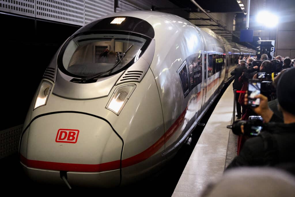 Paris-Berlin direct daytime highspeed rail link launched