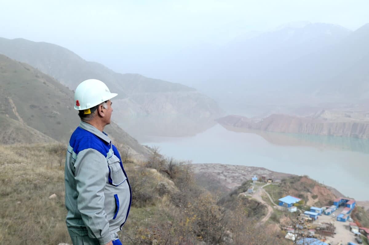 Tajikistan bets on giant dam to solve electricity crisis