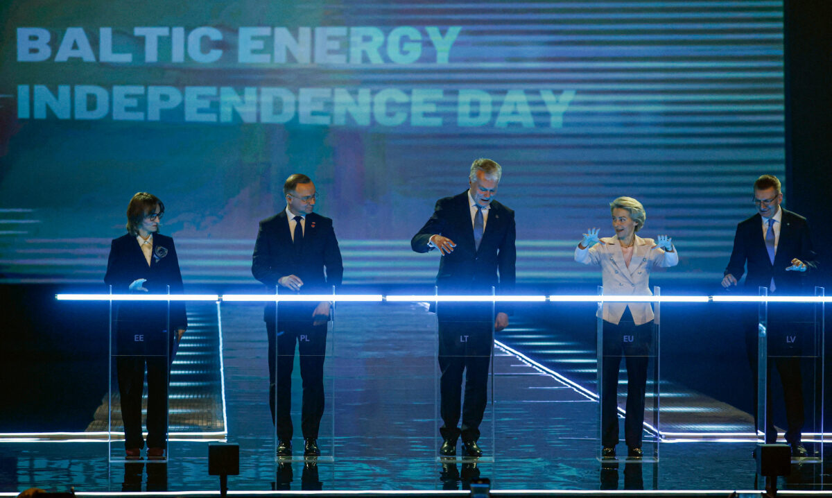 Baltic nations 'successfully' link with European power grid