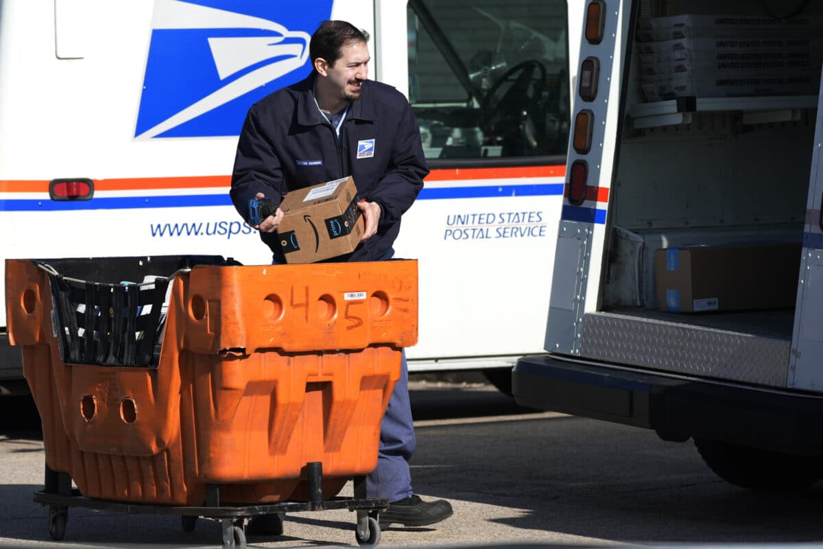 US Postal Service halts China suspension after stoking trade fear