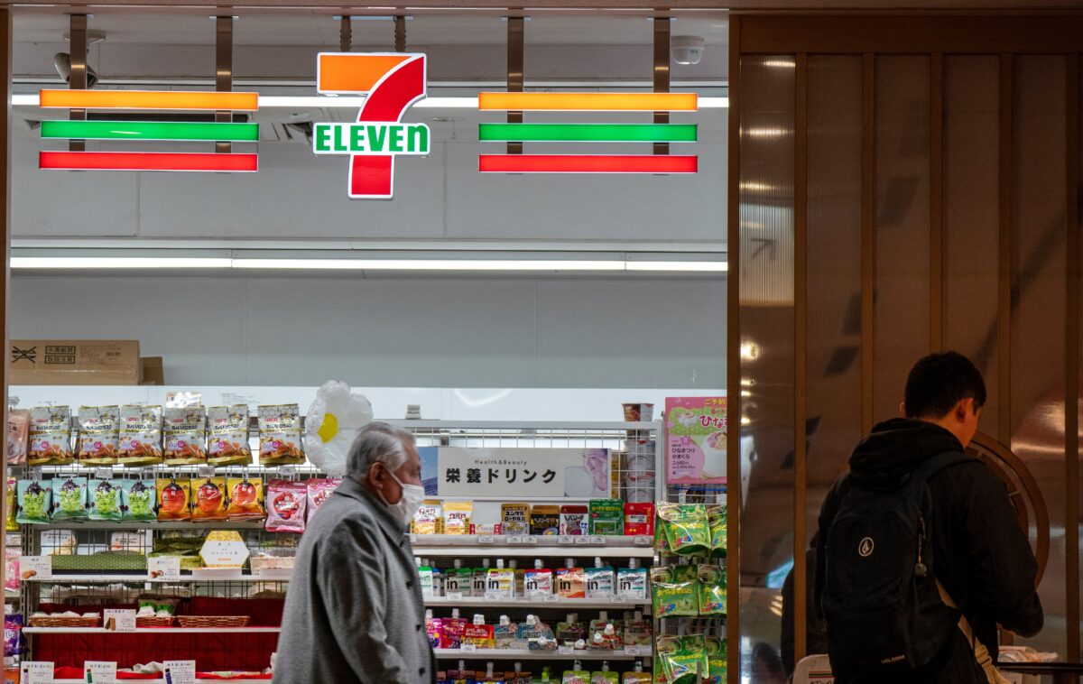7-Eleven owner shares up on report CEO to step down