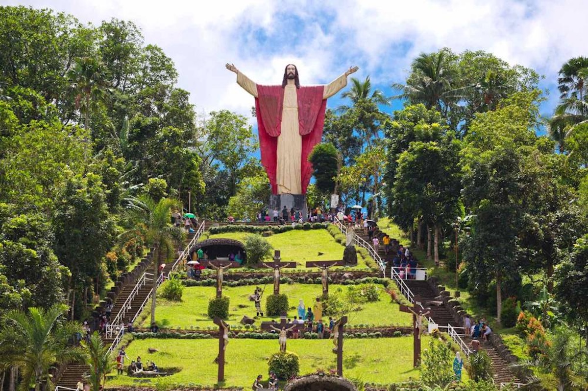 How belief shapes the landscape