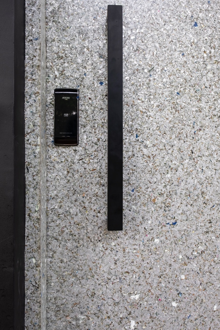 Every detail counts. Our doors are crafted from upcycled tetra packs, turning everyday waste into sustainable design.