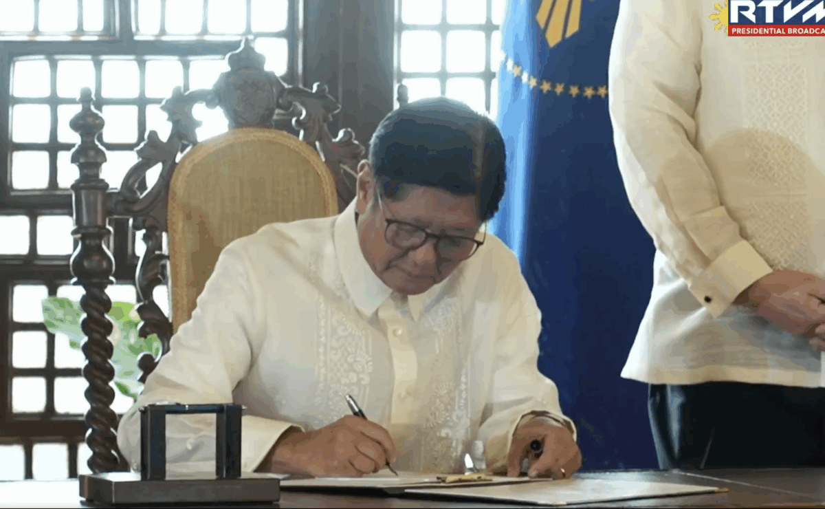 President Ferdinand Marcos Jr. signs into law the 'Enhanced Fiscal Regime for the Mining Industry Act' in a ceremony at Malacañang on Thursday, September 4, 2025. — Screengrab from Bongbong Marcos/Facebook
