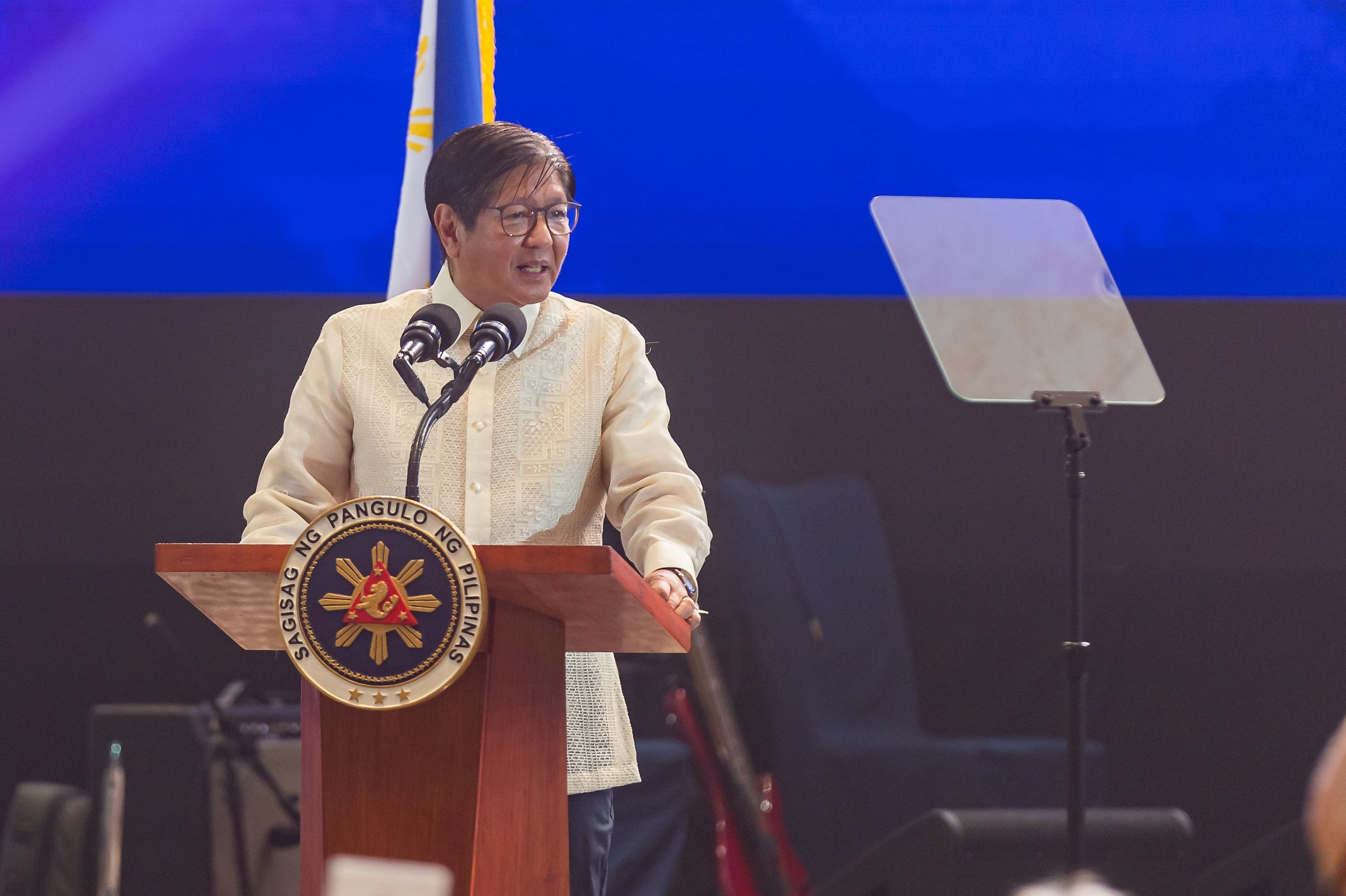 Uncovering the Marcos siblings’ conflict: A case study