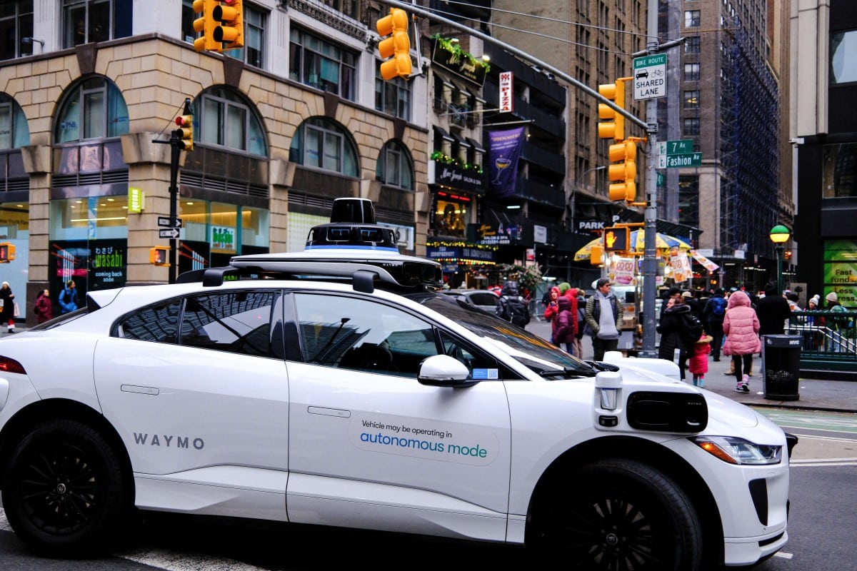 Waymo restarts robotaxis after power outage paralyzed fleet