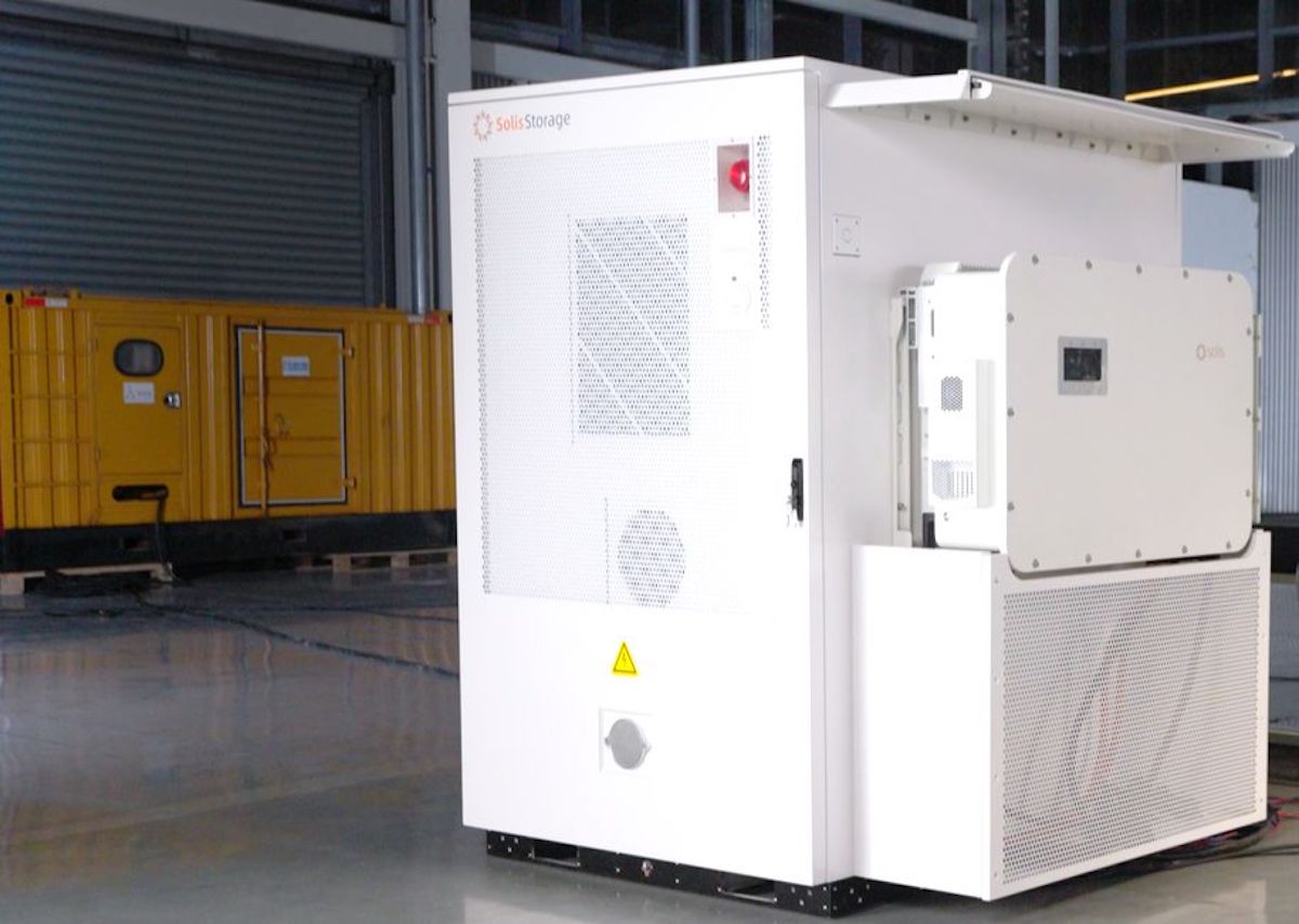 SolisStorage launches enterprise-scale energy storage system in PH