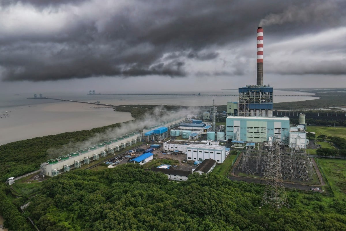 Indonesia coal plant closure U-turn sows energy transition doubts
